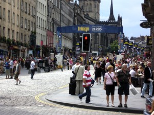 The Royal Mile during Edinburgh Fringe, 2008